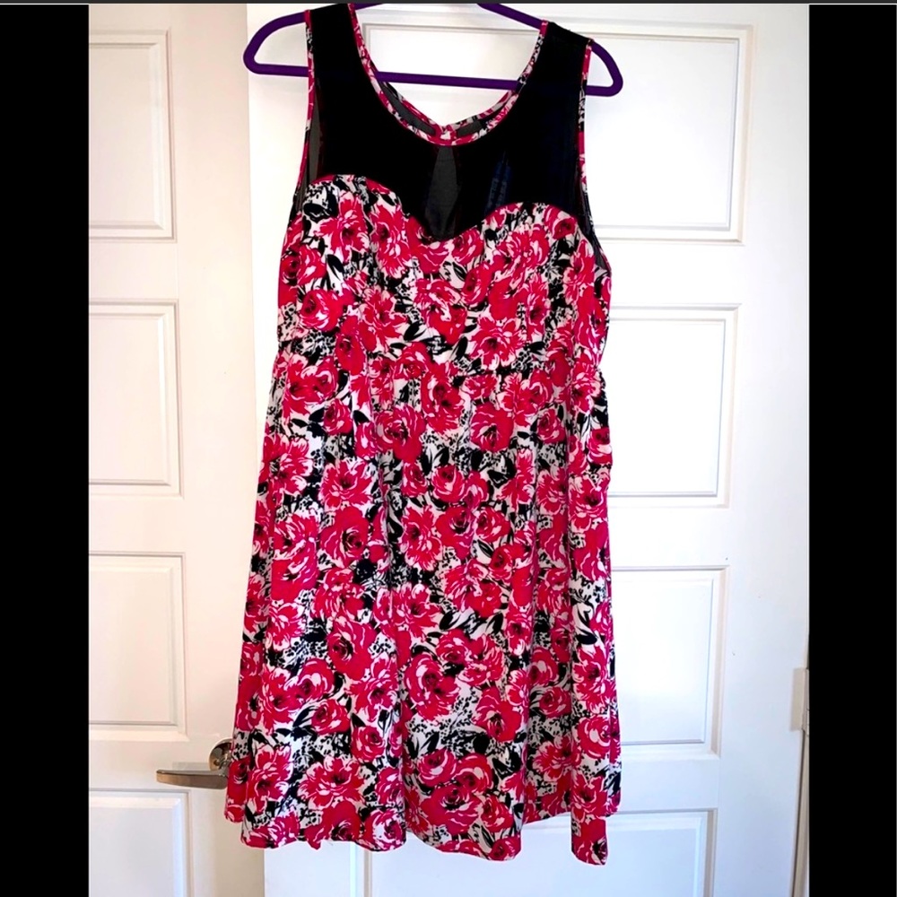 Cute Pink and Black Torrid 26 Summer Dress